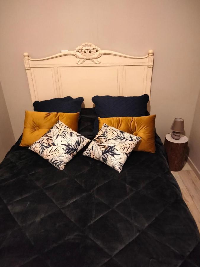 Chambre Des Lucioles 본느 외부 사진